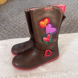 Agatha Ruiz De La Prada Girls brown bear boots size 29 (12)